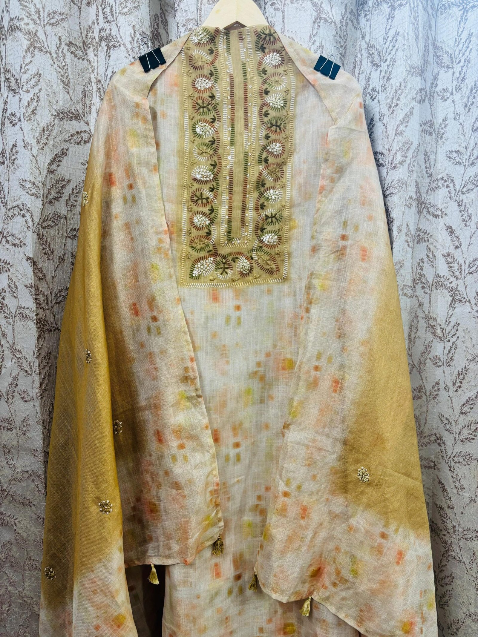 Jaamdani suit set - Image 4