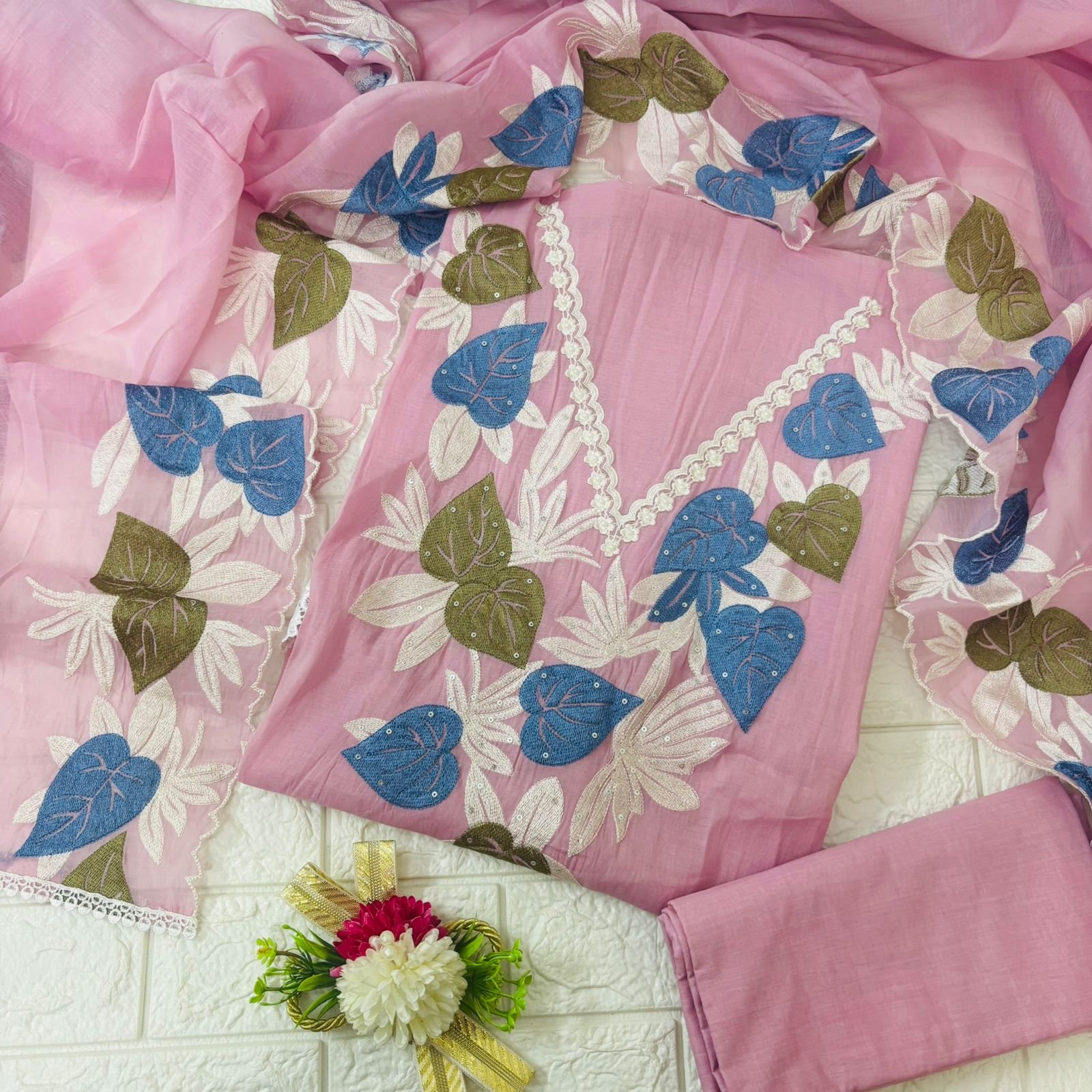 Mul Cotton embroidered leafy neck suit set