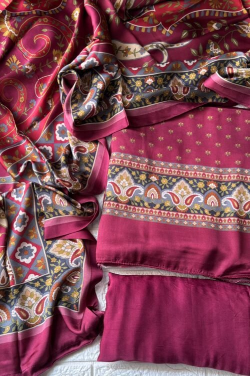 Classy suit set in gajji silk fabric